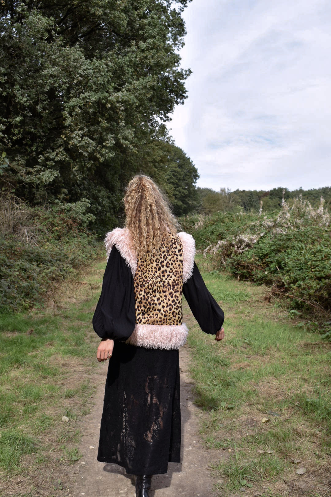 Fluffy Leopard Gilet